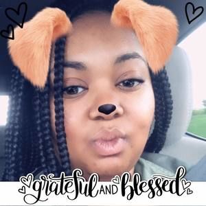 Meet your Posher, Nicole